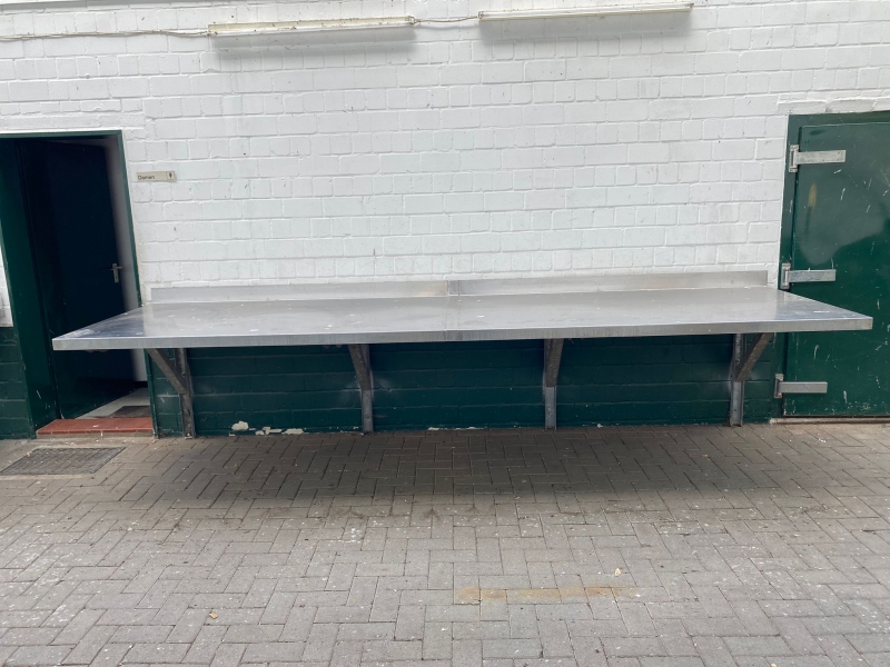 VA Arbeitstische