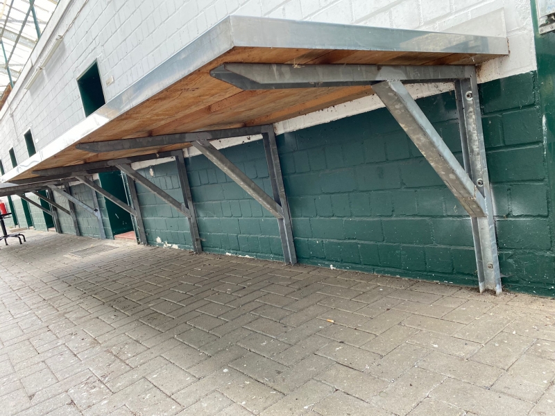 VA Arbeitstische