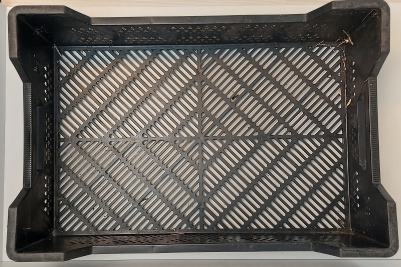 Schwarze Kisten 40 cm x 60 cm